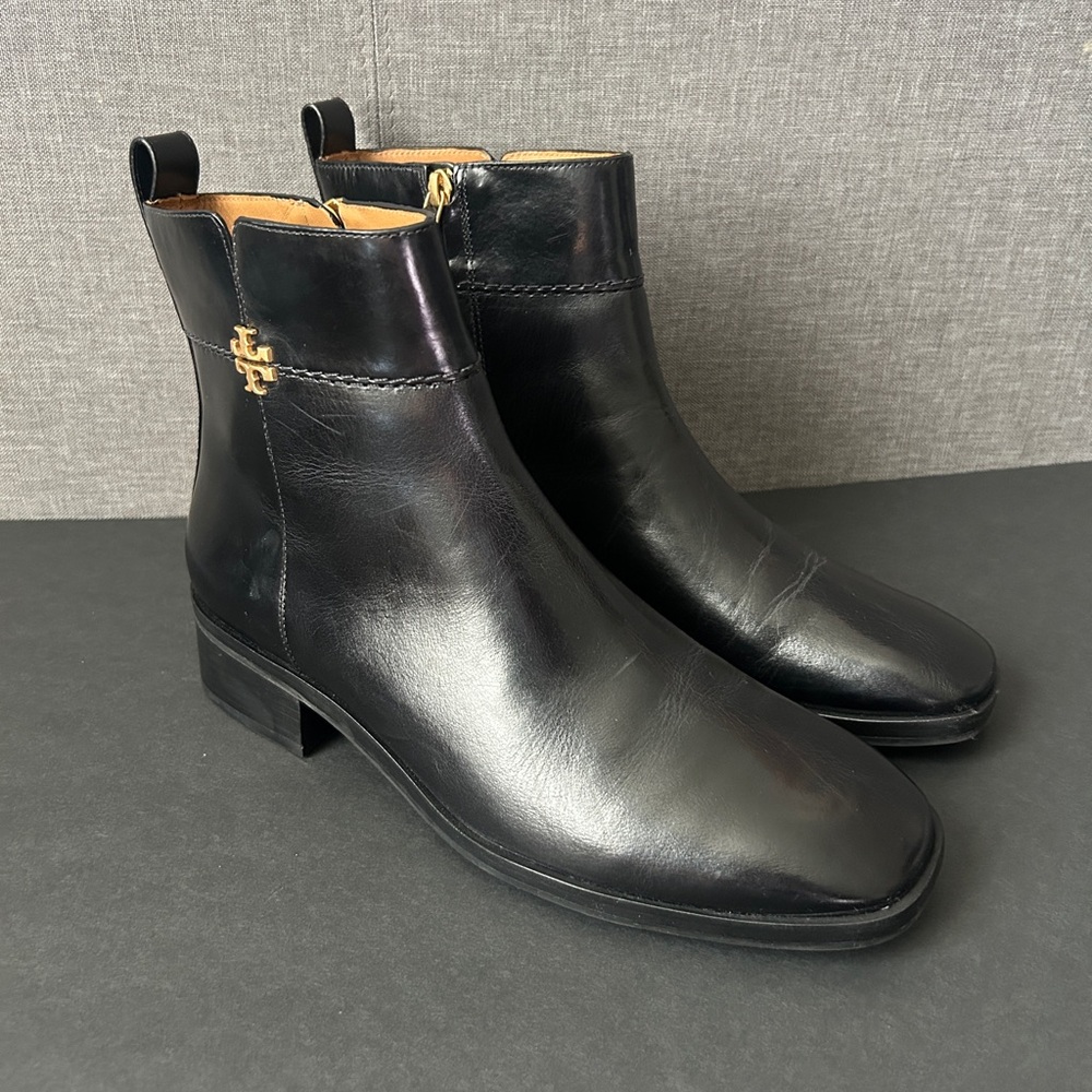 Tory Burch Everly Flat Leather Ankle Boot